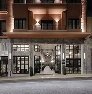 Anise, Aluma Hotel & Resort