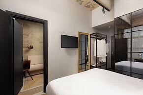 Anise, Aluma Hotel & Resort