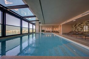 Land's End Boutique Hotel