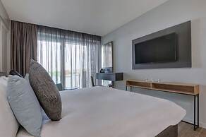 Land's End Boutique Hotel