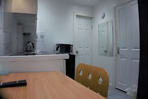 Onsite Cosy Practical Studio - in a Quite Area