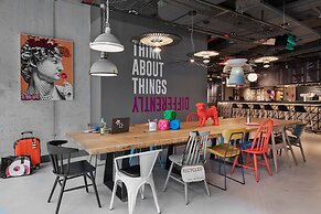 Moxy Duesseldorf City