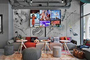 Moxy Duesseldorf City