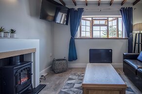 Honeysuckle Cottage - 1 Bedroom - Amroth
