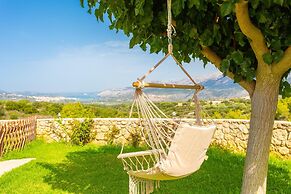 Villa Europe Ena in Lakithra