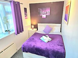 Gilling Villa Remarkable 4-bed House in Gillingham