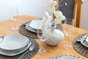 Amber Estate Apartments by Renters