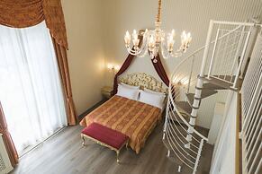 HOTEL REGINA DEL GARDA SUITE