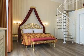 HOTEL REGINA DEL GARDA SUITE