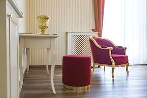 HOTEL REGINA DEL GARDA SUITE