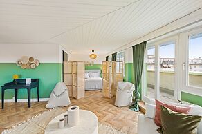 Becozy Self Check-in & Pop-up Hotel