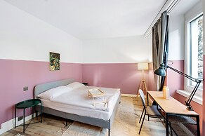 Becozy Self Check-in & Pop-up Hotel