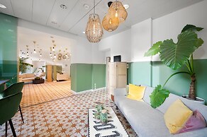 Becozy Self Check-in & Pop-up Hotel