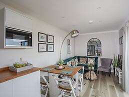 Trem Y Borth Apartment