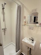 Contractor Accommodation - Cacco