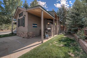 Perfect Getaway Cabin w/ Nearby Hike/bike Trails