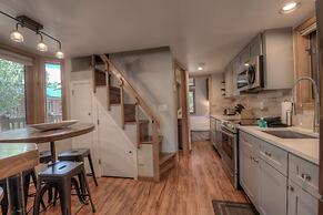 Perfect Getaway Cabin w/ Nearby Hike/bike Trails