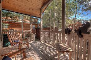 Perfect Getaway Cabin w/ Nearby Hike/bike Trails