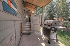 Perfect Getaway Cabin w/ Nearby Hike/bike Trails
