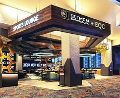 Emerald Queen Hotel and Casino - Tacoma