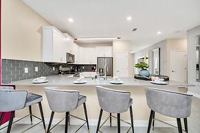 Magical Pool Home, Enchantments Theme Rooms - 9Bd 5Ba 9cg1161