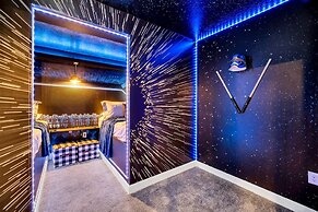 Magical Pool Home, Enchantments Theme Rooms - 9Bd 5Ba 9cg1161