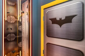 Magical Pool Home, Enchantments Theme Rooms - 9Bd 5Ba 9cg1161