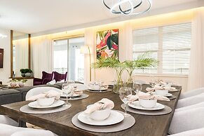 Magical Pool Home, Enchantments Theme Rooms - 9Bd 5Ba 9cg1161