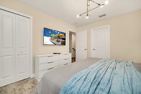 Magical Pool Home, Enchantments Theme Rooms - 9Bd 5Ba 9cg1161