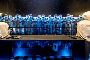 Magical Pool Home, Enchantments Theme Rooms - 9Bd 5Ba 9cg1161