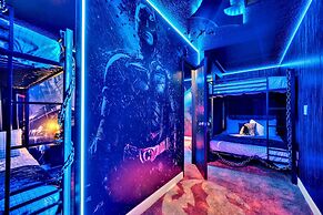 Magical Pool Home, Enchantments Theme Rooms - 9Bd 5Ba 9cg1161