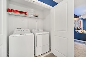 Magical Pool Home, Enchantments Theme Rooms - 9Bd 5Ba 9cg1161