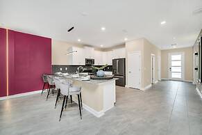 Magical Pool Home, Enchantments Theme Rooms - 9Bd 5Ba 9cg1161