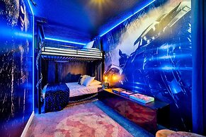 Magical Pool Home, Enchantments Theme Rooms - 9Bd 5Ba 9cg1161