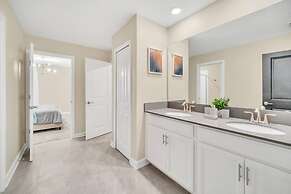 Magical Pool Home, Enchantments Theme Rooms - 9Bd 5Ba 9cg1161