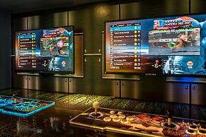 Magical Pool Home, Enchantments Theme Rooms - 9Bd 5Ba 9cg1161