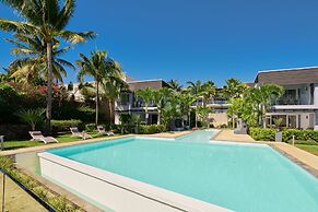 PLAGE BLEUE BEACHFRONT APARTMENTS BY LOV