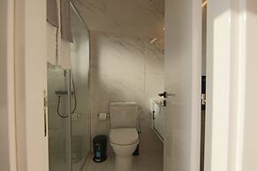 Phaedrus Living: Luxury Maisonette Lighthouse 60