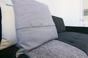 Phaedrus Living: Luxury Maisonette Lighthouse 60