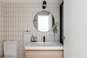 Madrid Sur Apartments by Olala Homes