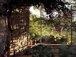 Strofilia Stone Residences