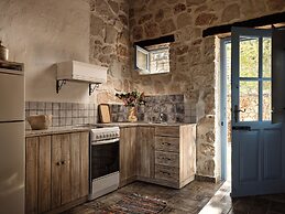 Strofilia Stone Residences