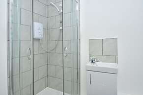 Townhouse @ 24 Brunswick Place Stoke