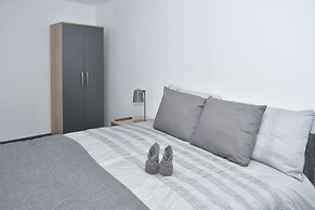 Townhouse @ 24 Brunswick Place Stoke