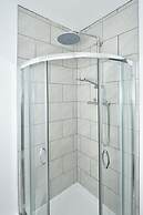 Townhouse @ 24 Brunswick Place Stoke