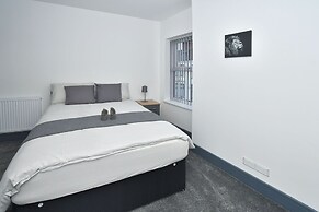 Townhouse @ 24 Brunswick Place Stoke