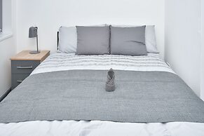 Townhouse @ 24 Brunswick Place Stoke