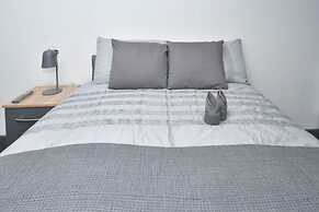 Townhouse @ 24 Brunswick Place Stoke