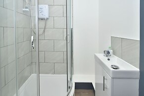 Townhouse @ 24 Brunswick Place Stoke