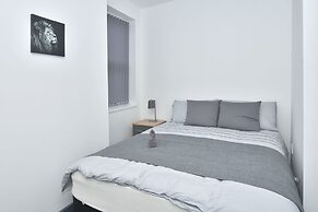 Townhouse @ 24 Brunswick Place Stoke